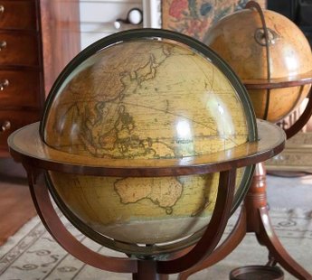 Globus bar aus Holz